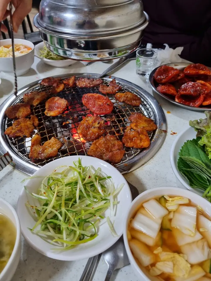 三星红色调味炭火烤肉实景参考